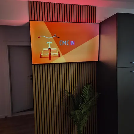 M&m-sea View & Private Parking *