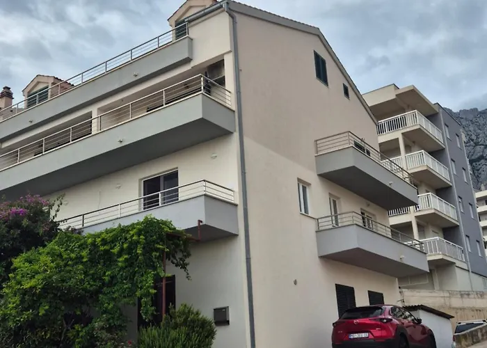 M&m-sea View & Private Parking *