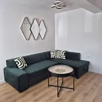 Apartment M&m-sea View & Private Parking