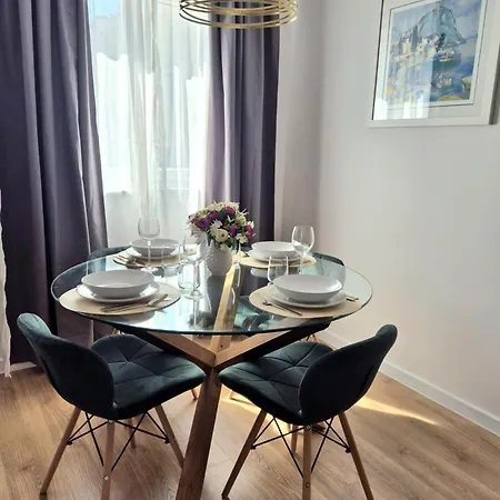 Apartment M&m-sea View & Private Parking