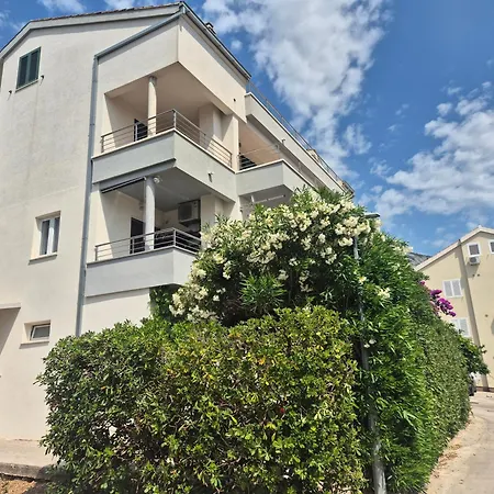Apartment M&m-sea View & Private Parking Makarska