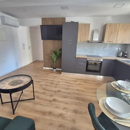 Apartment M&m-sea View & Private Parking *