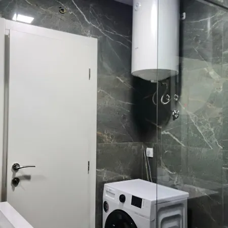 M&m-sea View & Private Parking Apartman Makarska